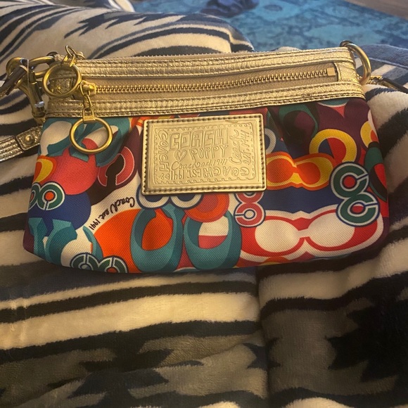 Coach clutch - Picture 2 of 2